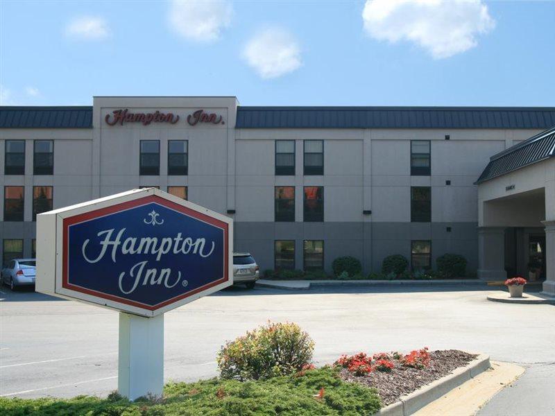 Hampton Inn Grand Rapids/North Walker Exterior photo