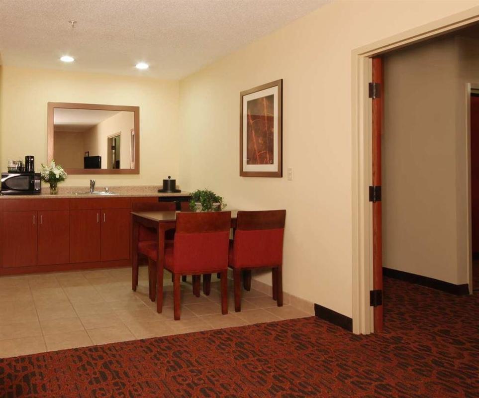 Hampton Inn Grand Rapids/North Walker Room photo