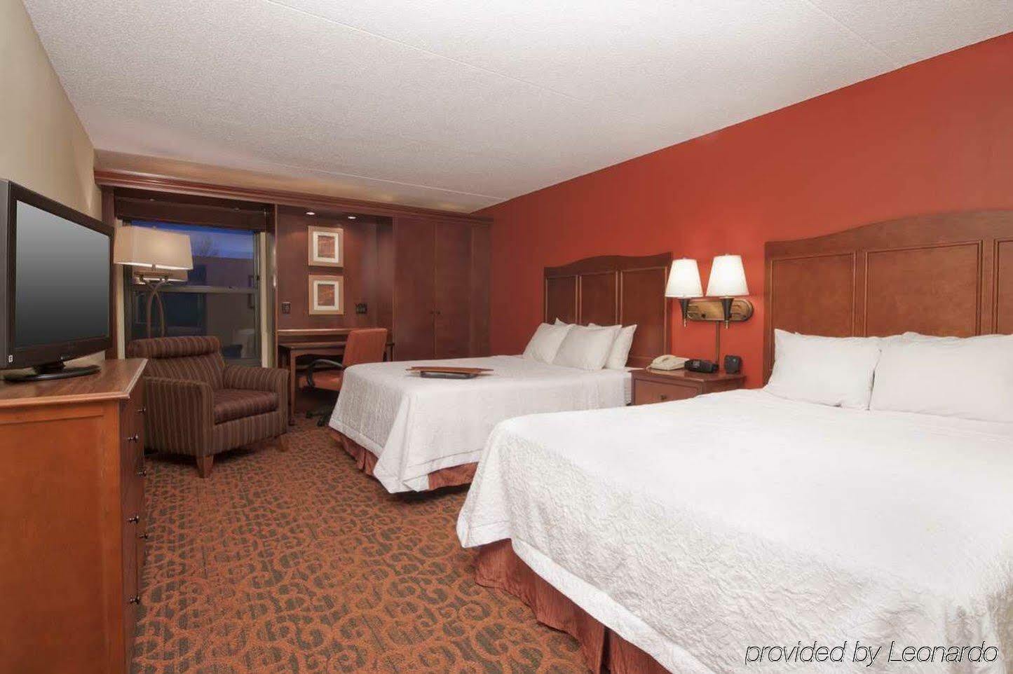 Hampton Inn Grand Rapids/North Walker Exterior photo